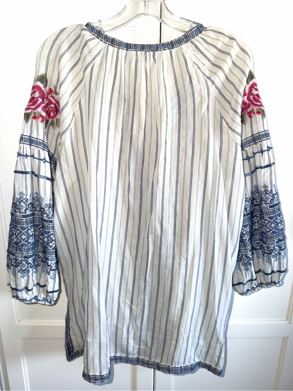JOHNNY WAS Shea Blouse Santori Stripes Embroidered Blue/White Peasant Boho Med - Picture 3 of 13